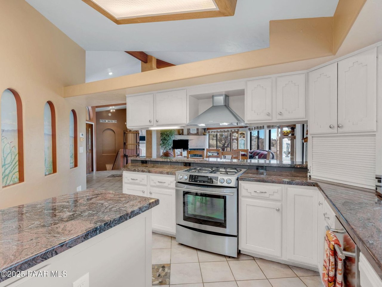 3160 Rainbow Ridge Dr