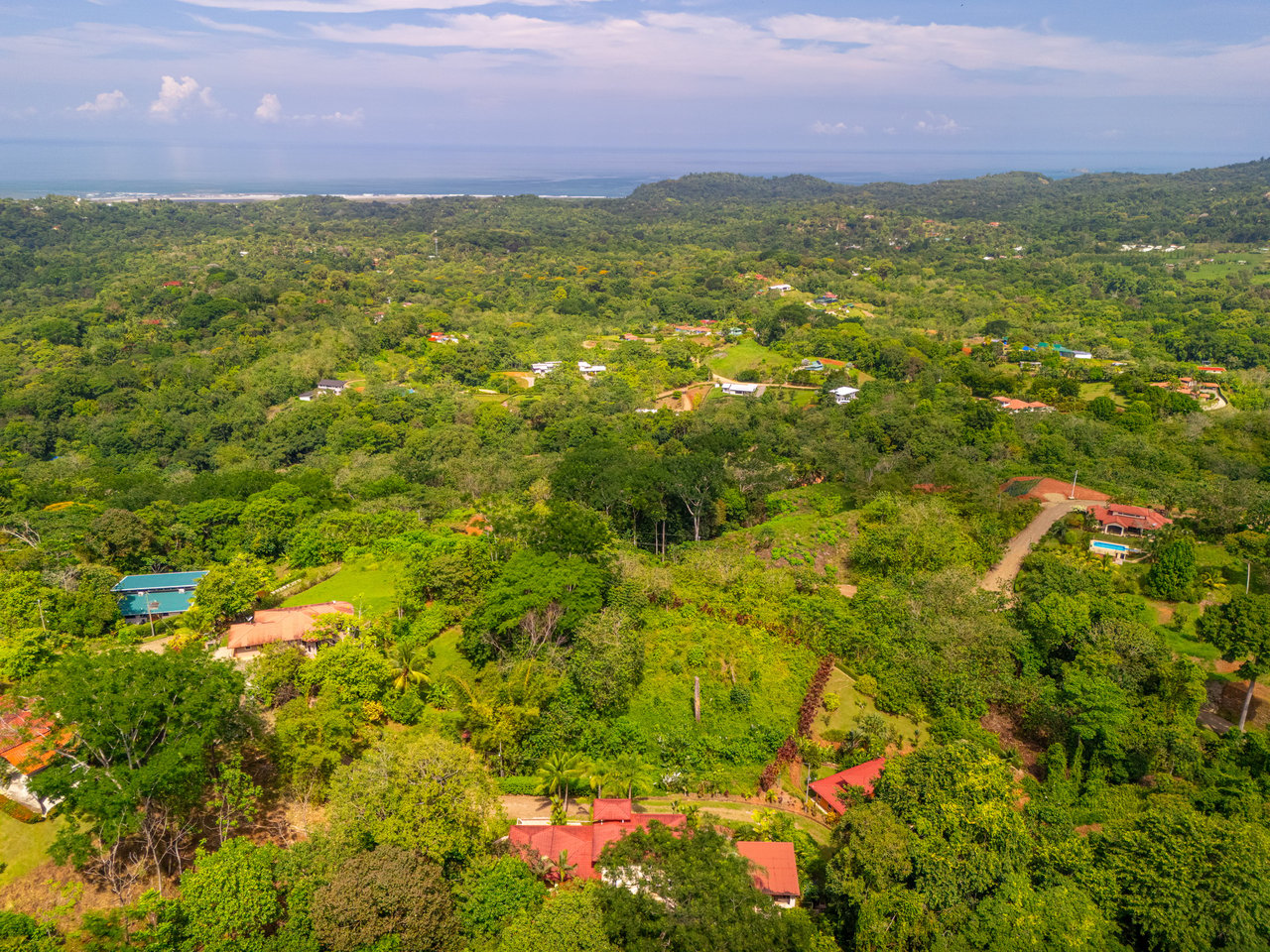 Casa de Orquideas - Mountains, Ocean and Jungle with Privacy In Gated Community, Ojochal