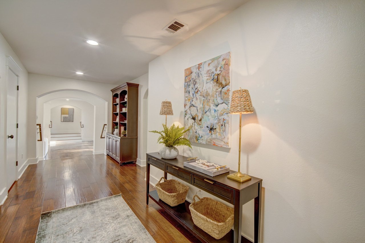 1411 Burford Pl