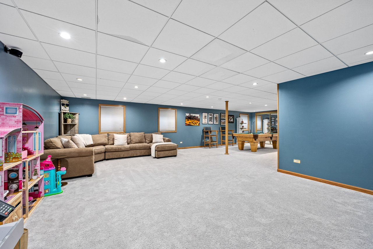 6208 Osage Ave, Downers Grove