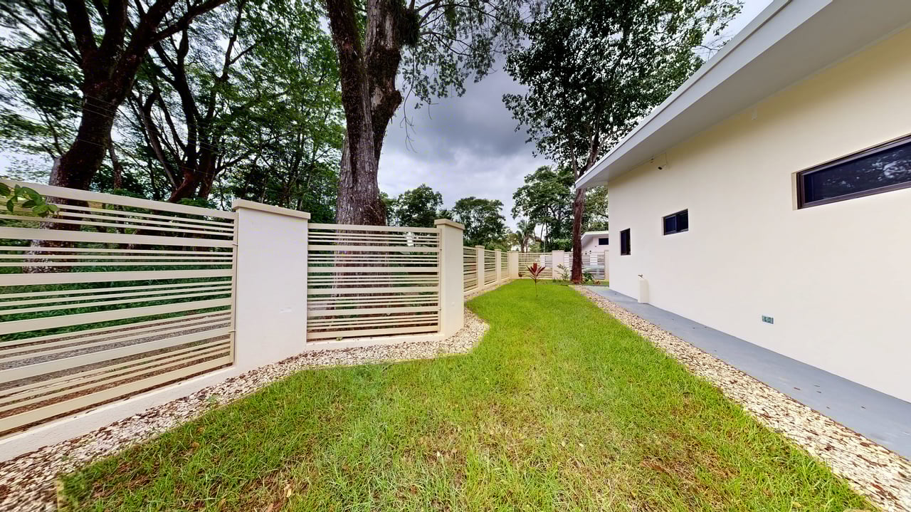 Modern 3-Bedroom Home Near Marino Ballena National Park – Central Uvita