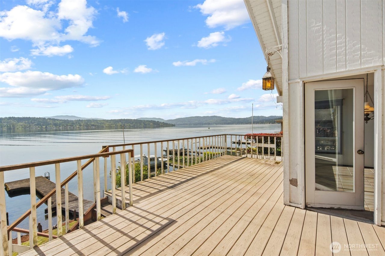 1308 W Lake Sammamish Pkwy NE