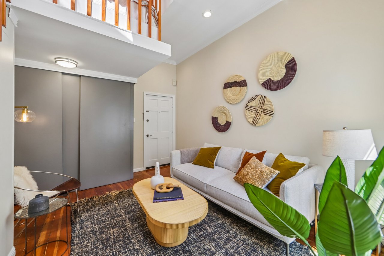 3855-A 18th Street