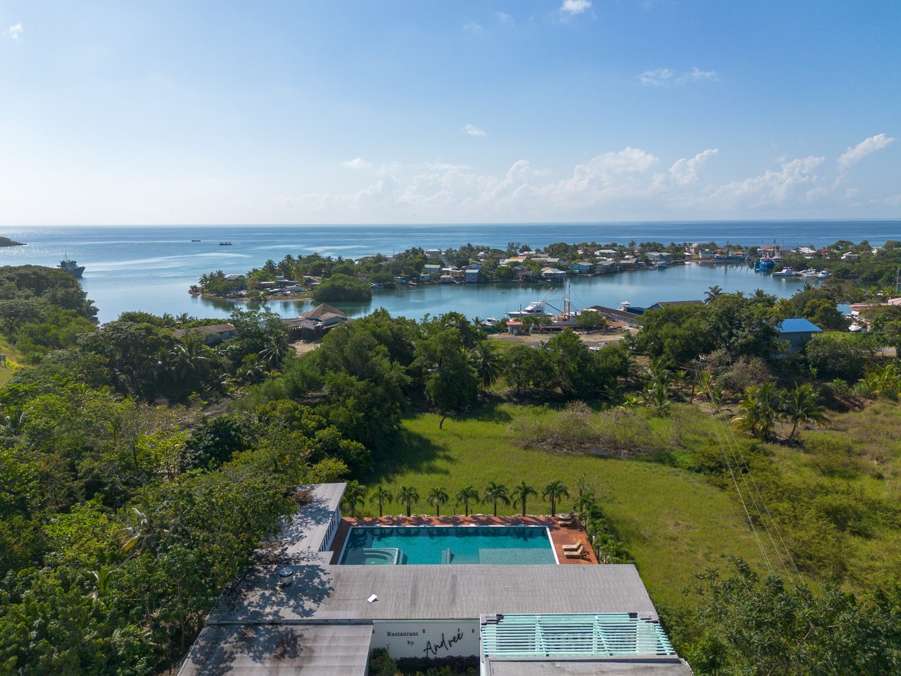 Condo 302, Diamond Apartments