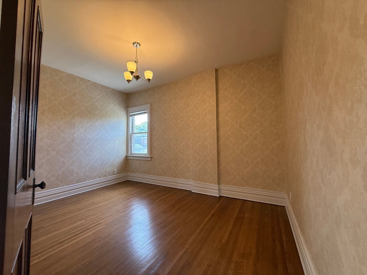 415 Davis Drive 1, Newmarket