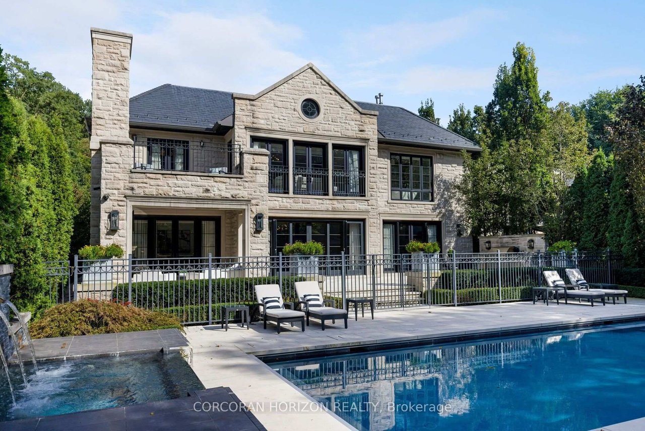 HOGGS HOLLOW CROWN ESTATE