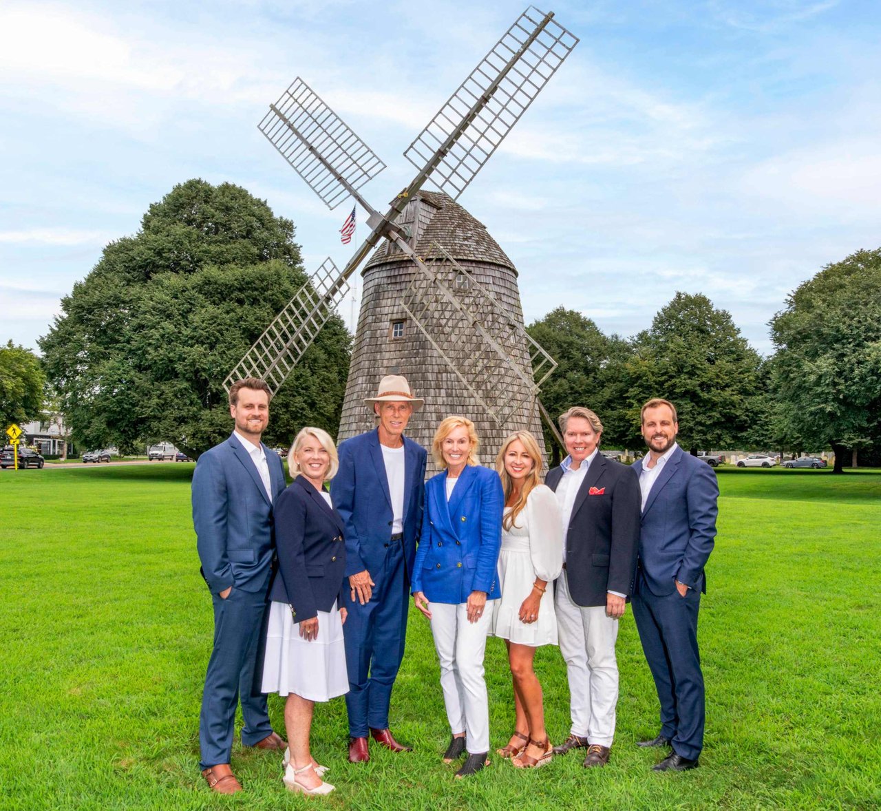 Equipo Connelly Team con Viviana Smith en Long Island