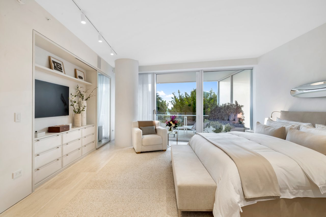Four Seasons Surf Club S-207