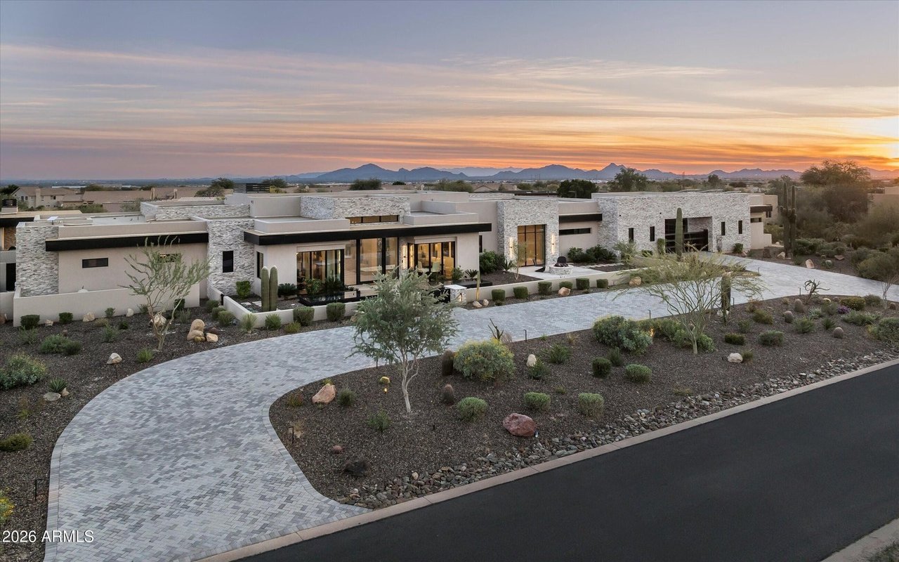 9245 E RIMROCK Drive