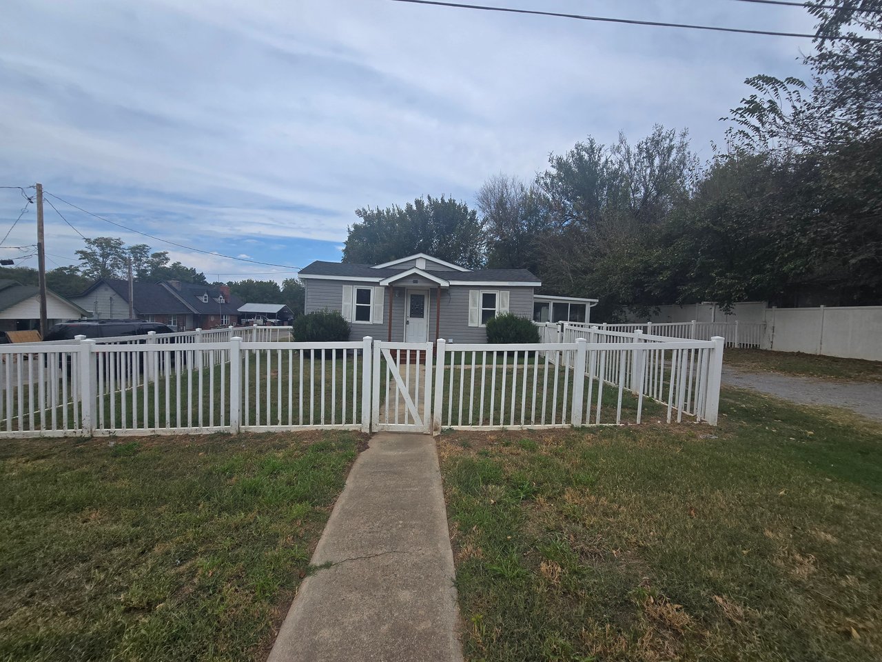 920 West Farrall Street
