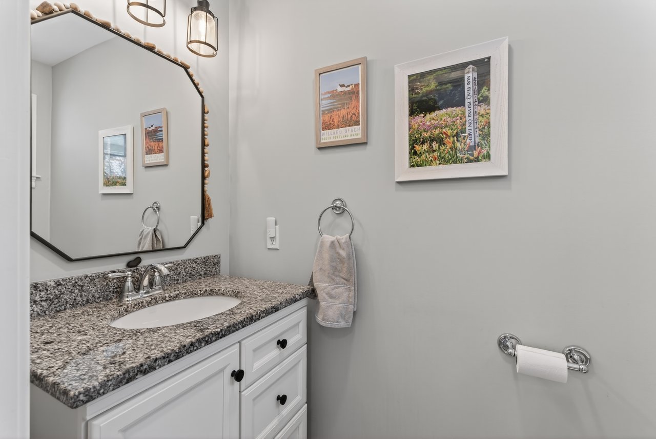 12 Robinson Rd, Scarborough