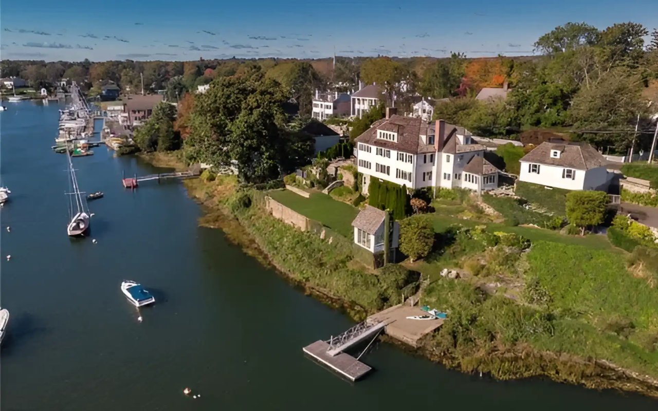 523 Harbor Road, Southport, CT 06890
