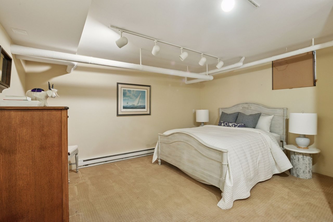 4720 Girard Ave S, Minneapolis