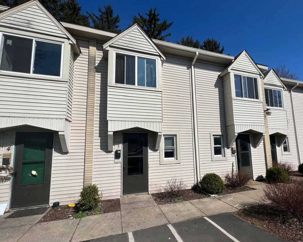 1701-1703 Broadway Street | Niles, Michigan