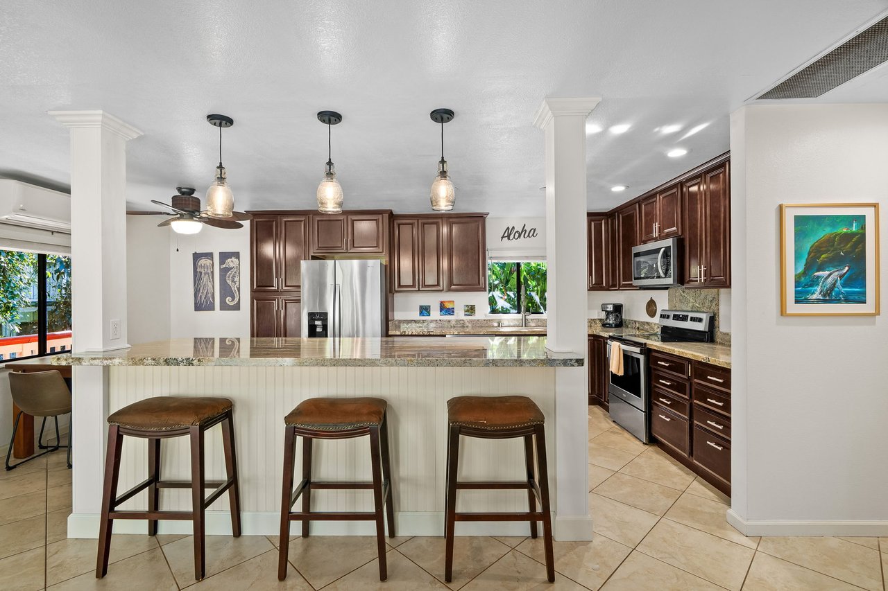 1786 AWAA PL, KAPAA, HI 96746