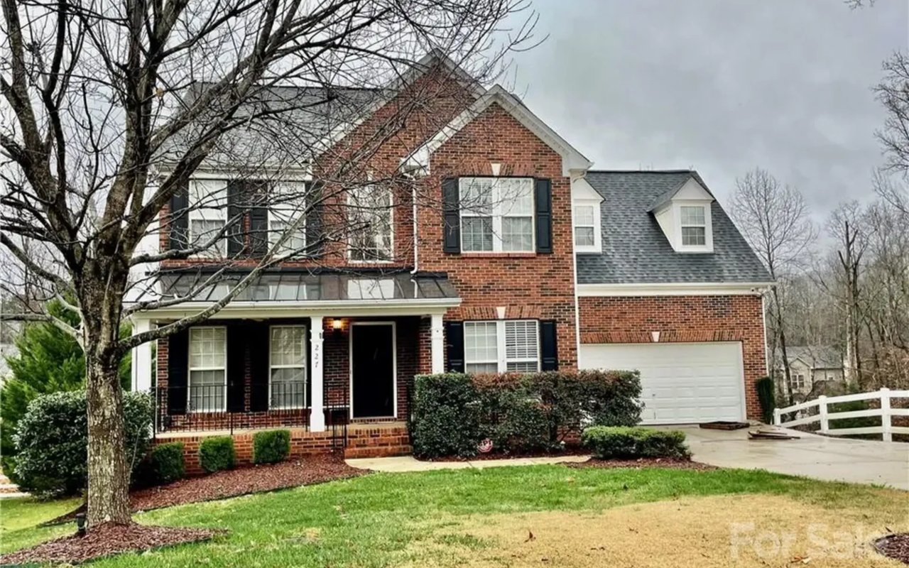227 Athena Pl