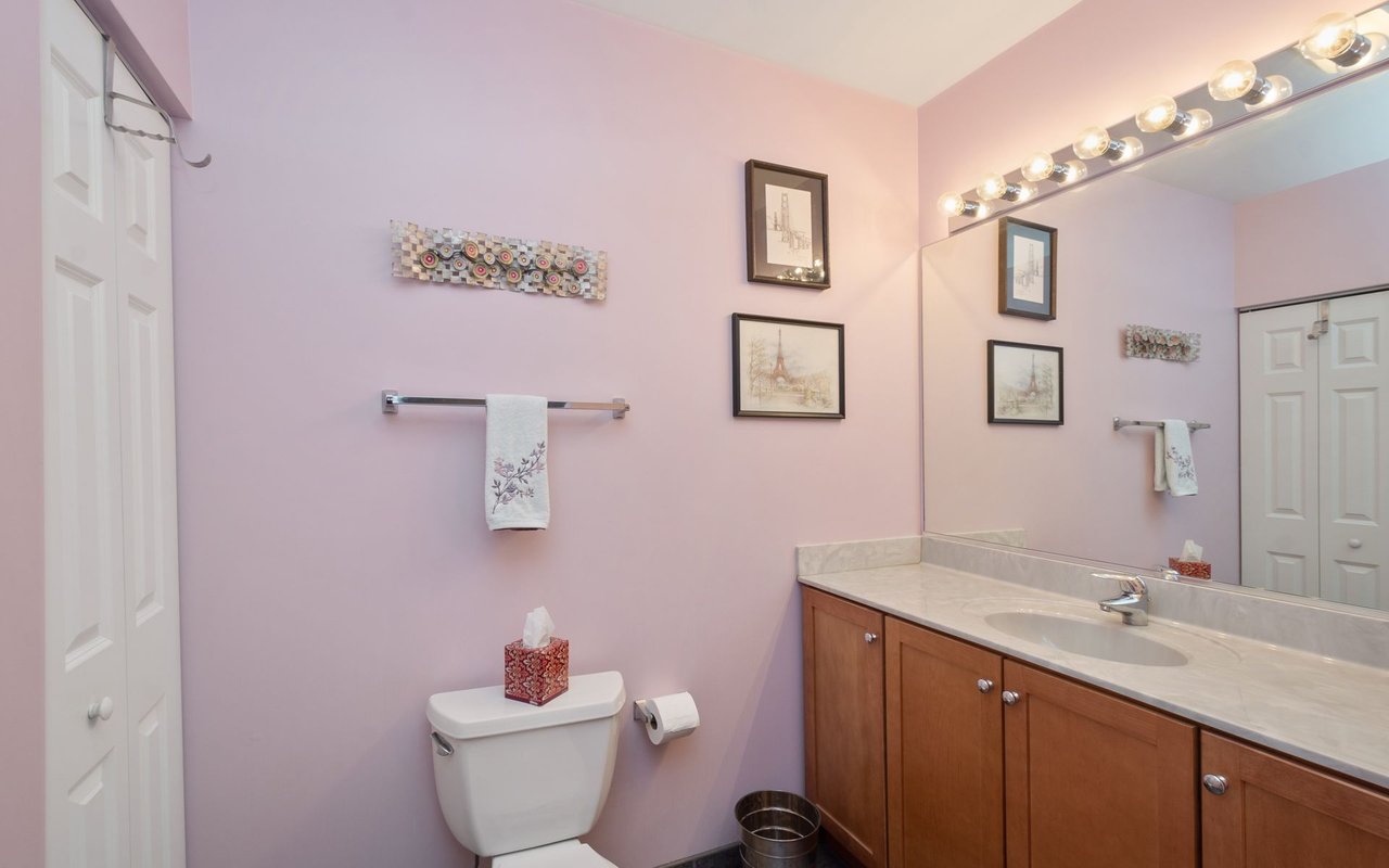 8 W Monroe St, #1603