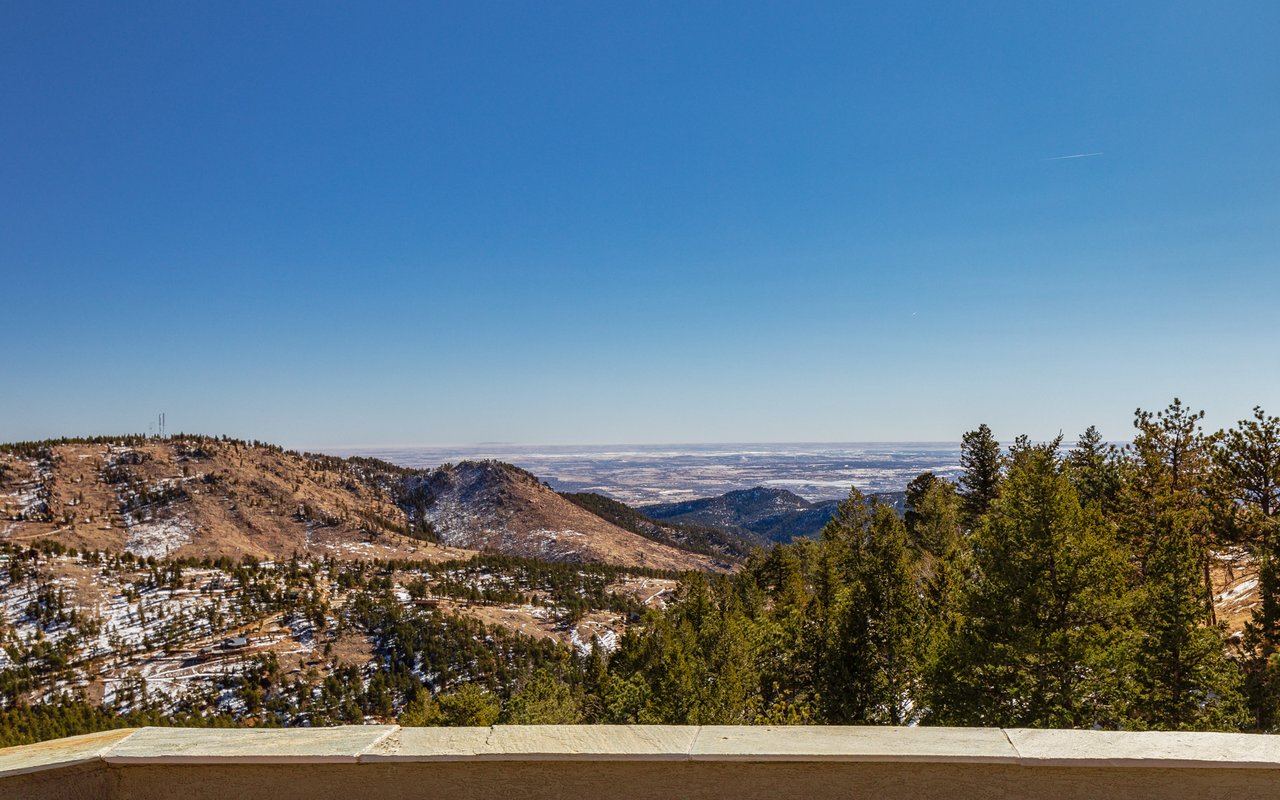 7400 Sunshine Canyon Drive