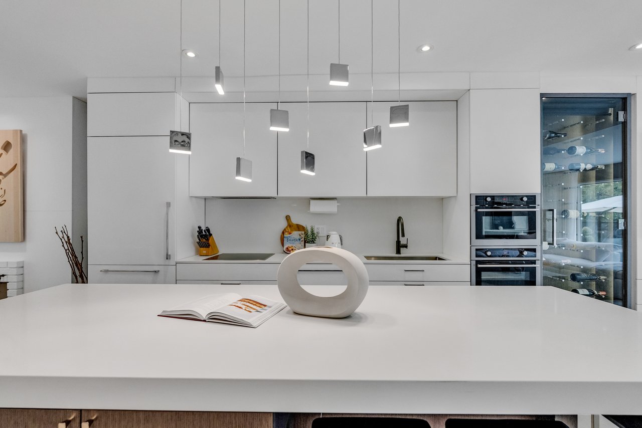 Gorgeous Upgraded Residence