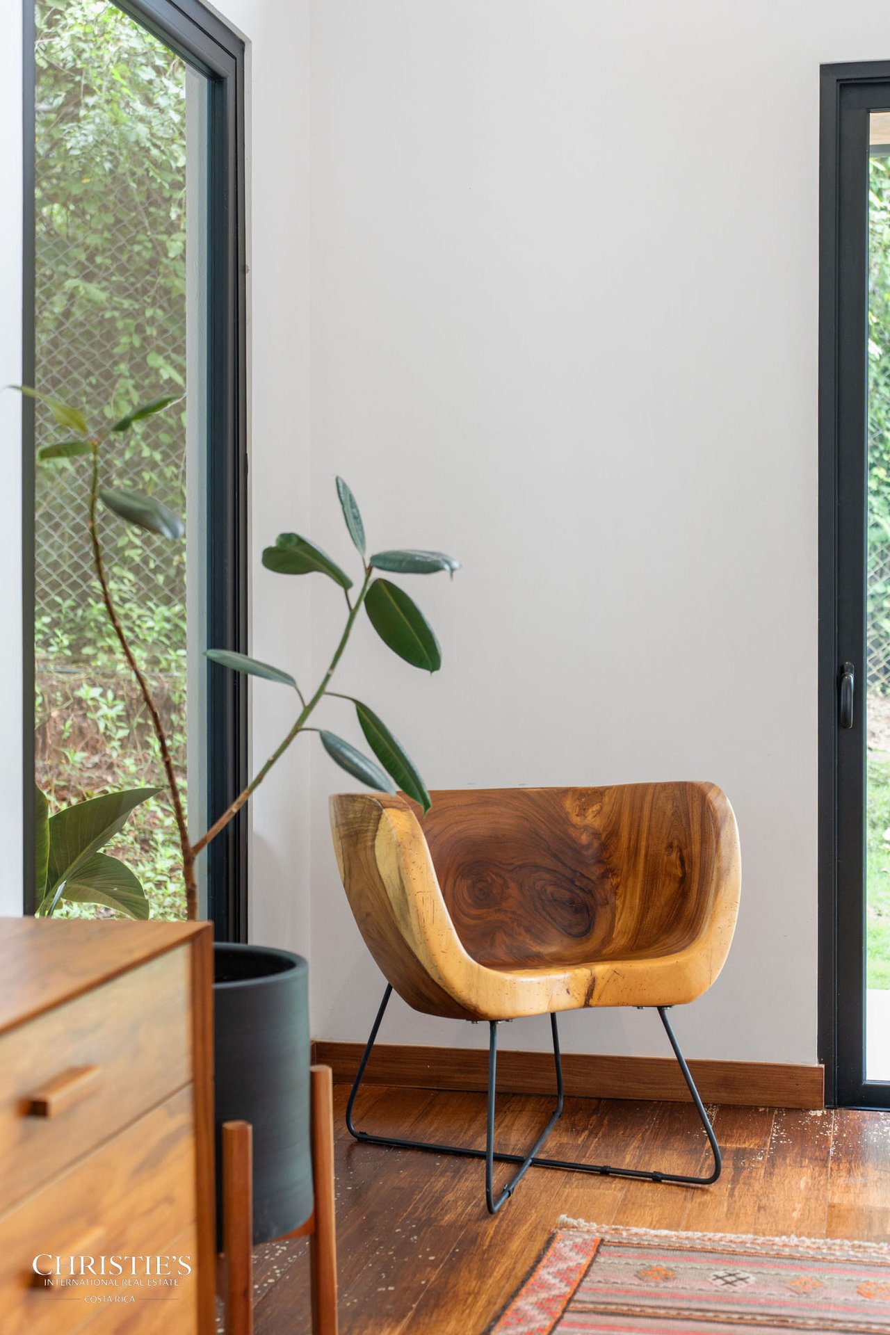 Casa Lola – Contemporary Beachside Oasis in Playa Grande