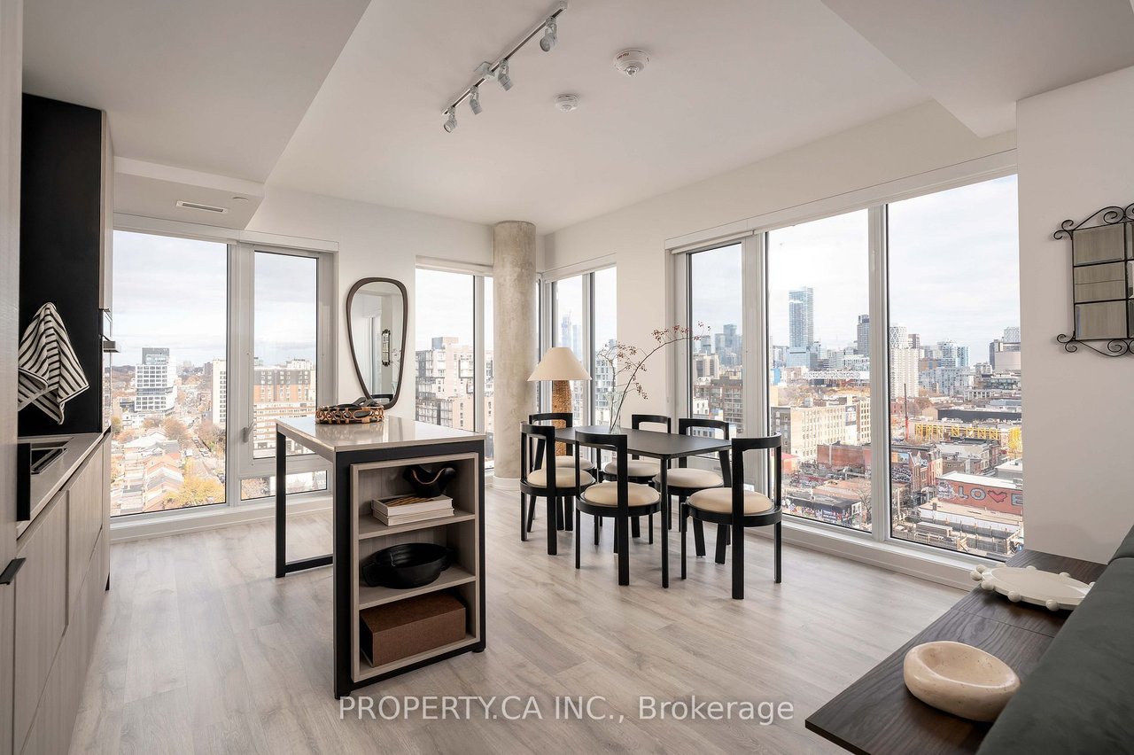 LUXURY LIVING AT RUSH CONDOS 