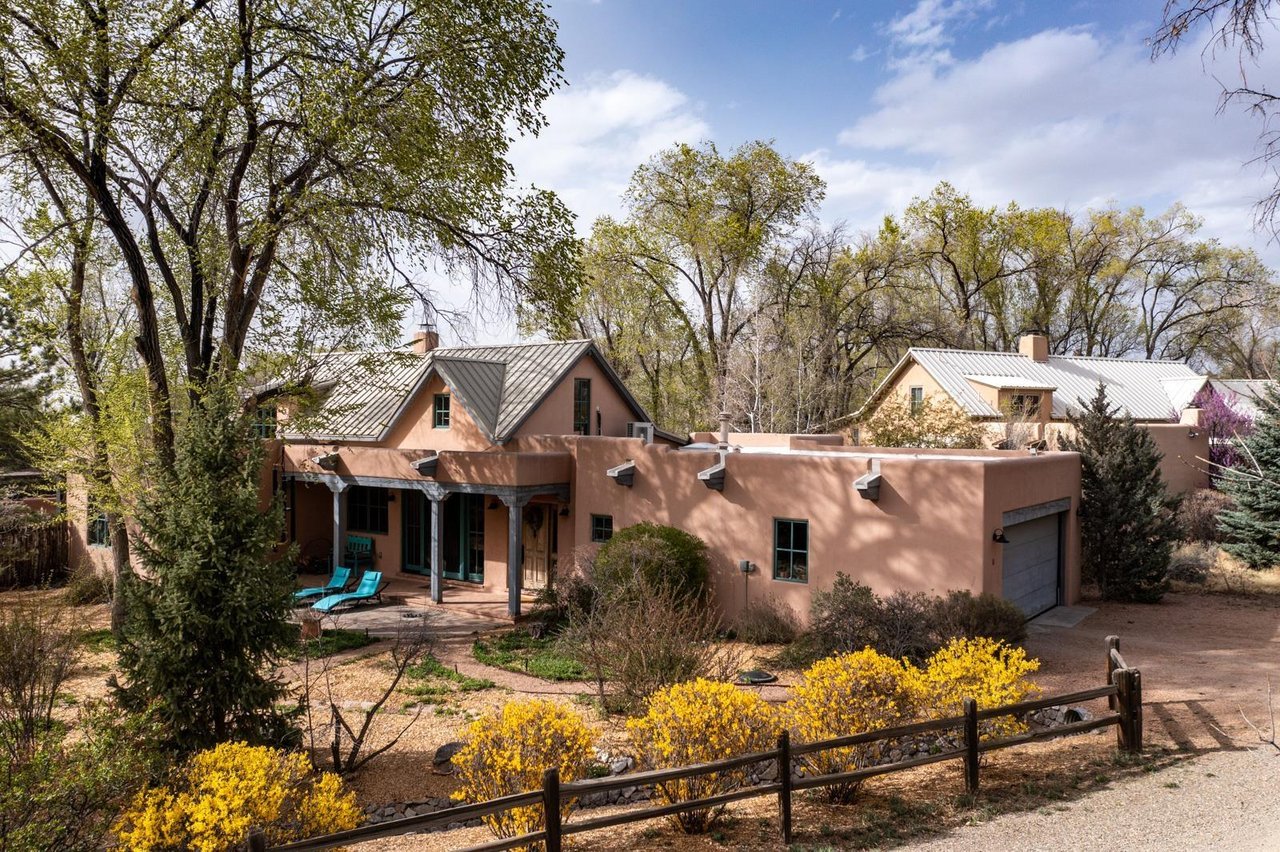 11 Avenida Campo Verde