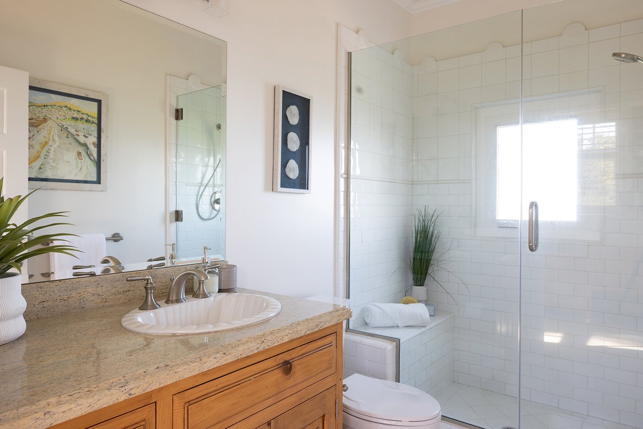 Capitola Oceanfront Retreat - 4840 Cliff Drive