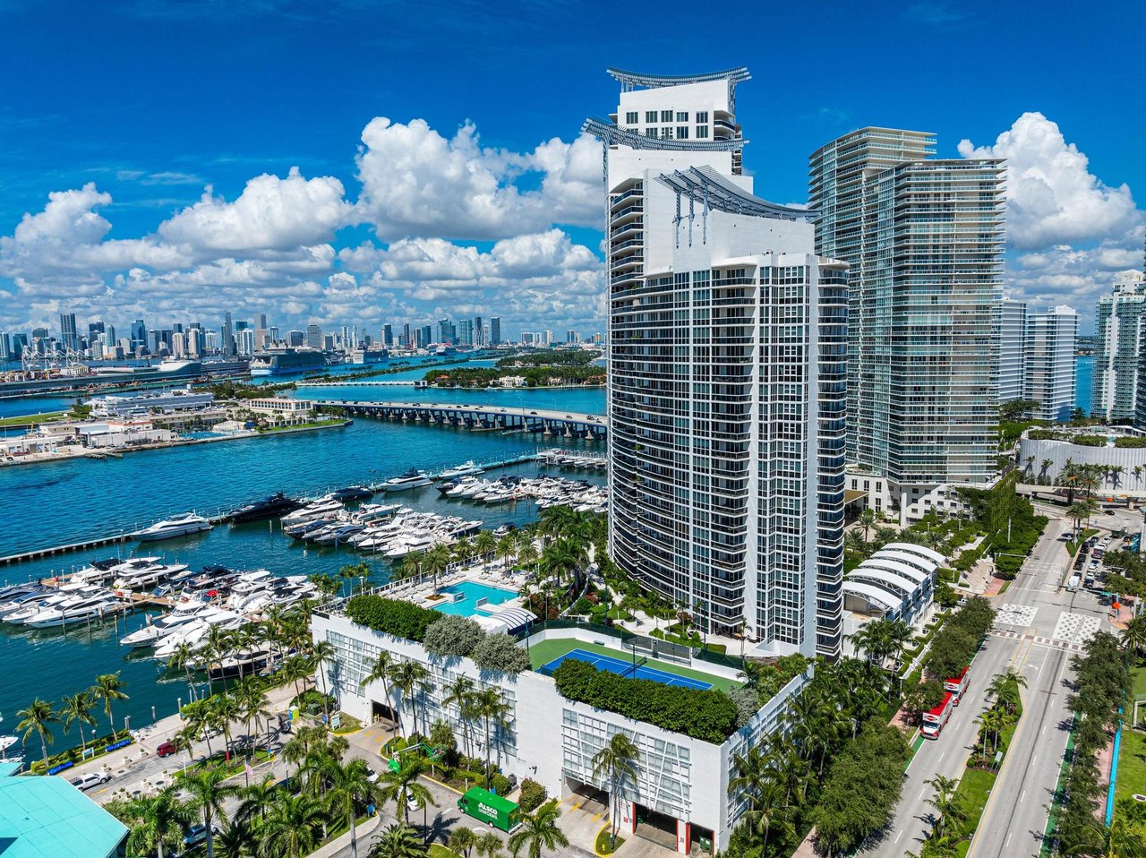 Murano Grande Apt 1106 Jeff Miller Group