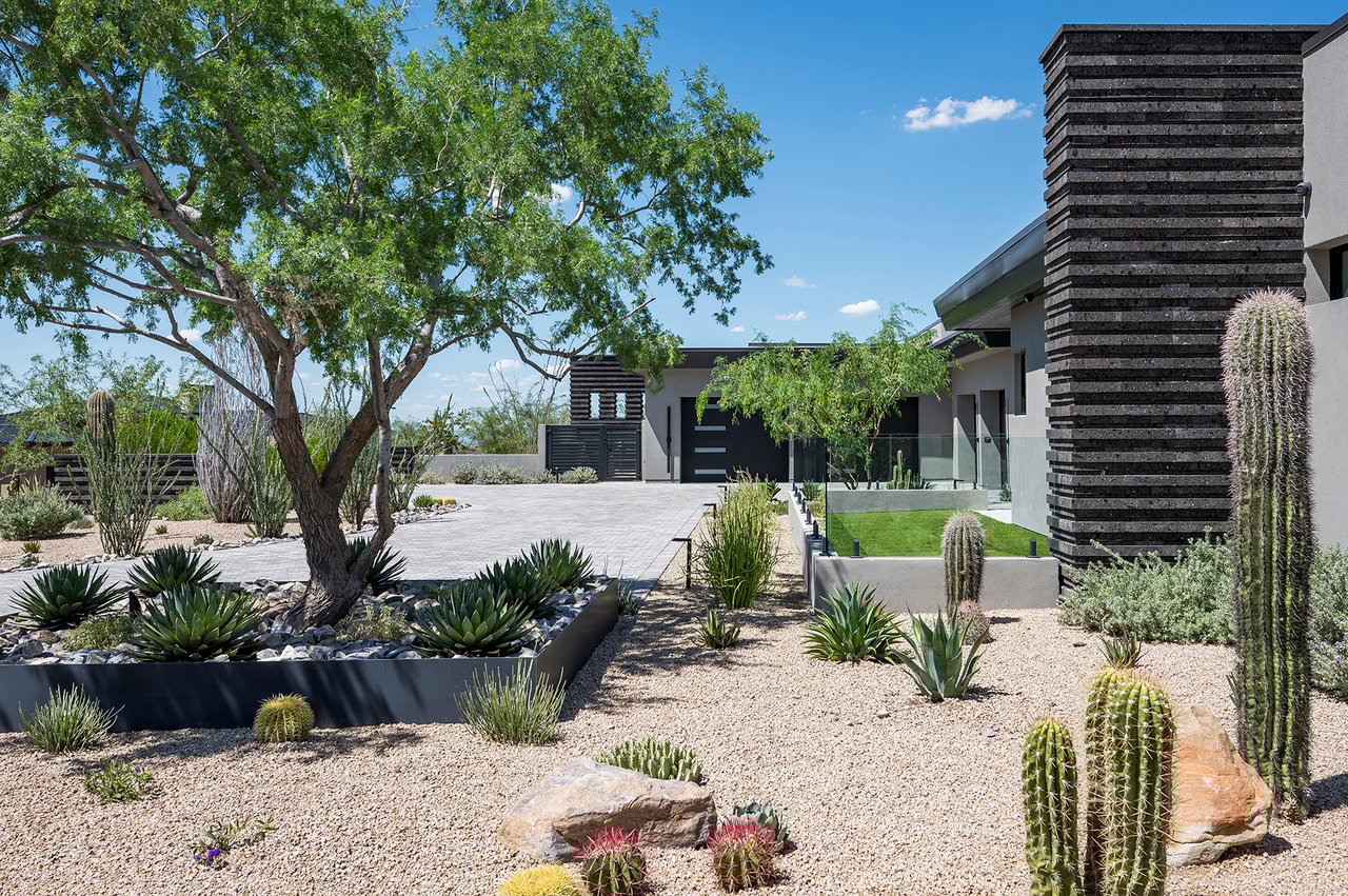 10784 E PINNACLE PEAK Road