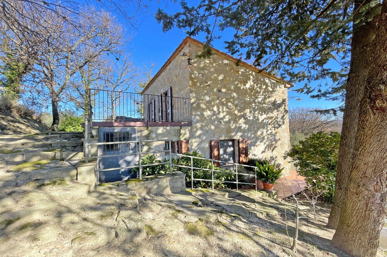 A Charming Stone Farmhouse for Sale in Radicofani