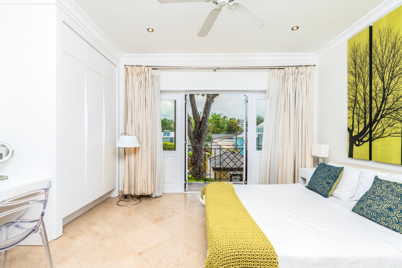 Paradise, 201 Sandy Cove