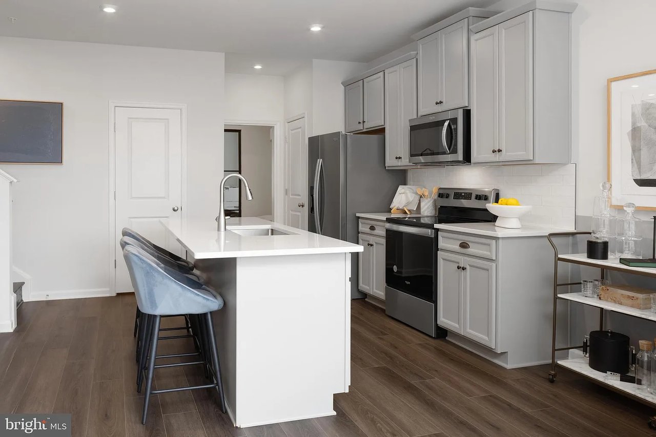 2626 Neabsco Common Pl