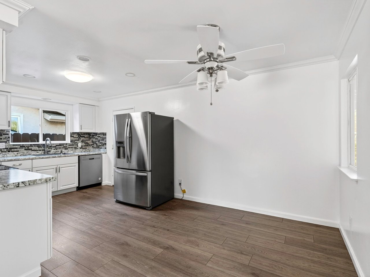 844 Cedarwood Ln