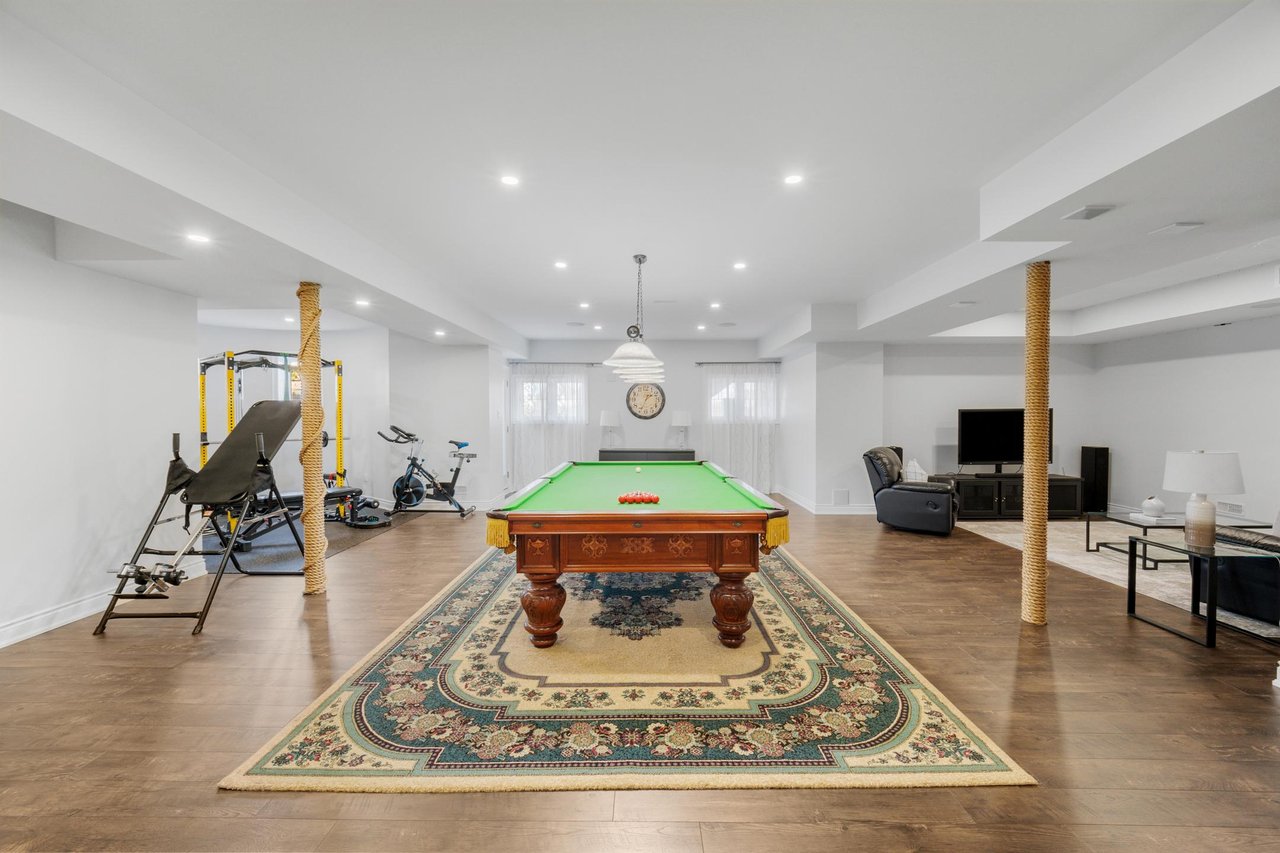 12 Albert Hill Court