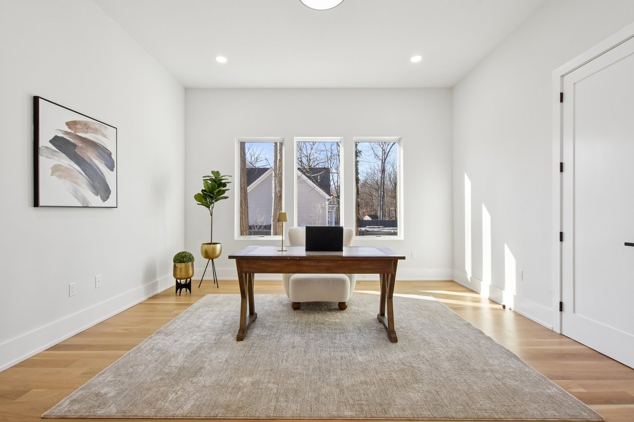 19 Highlander Dr
