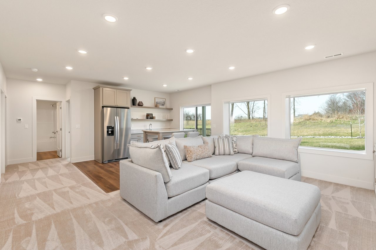 Maple Grove Villas: Luxury Living Without the Extra Space in Waukee, Iowa