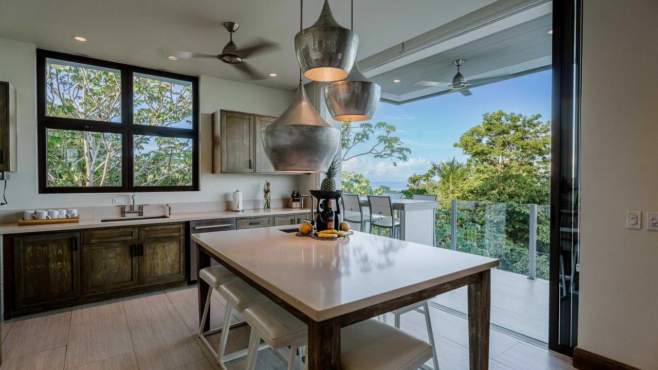 Mirazul, Hill Top Luxury Estate