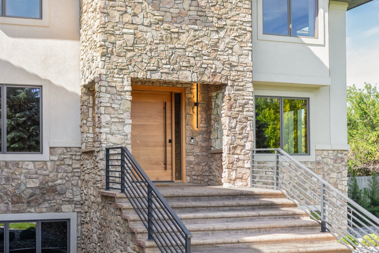 8906 Little Raven Trail