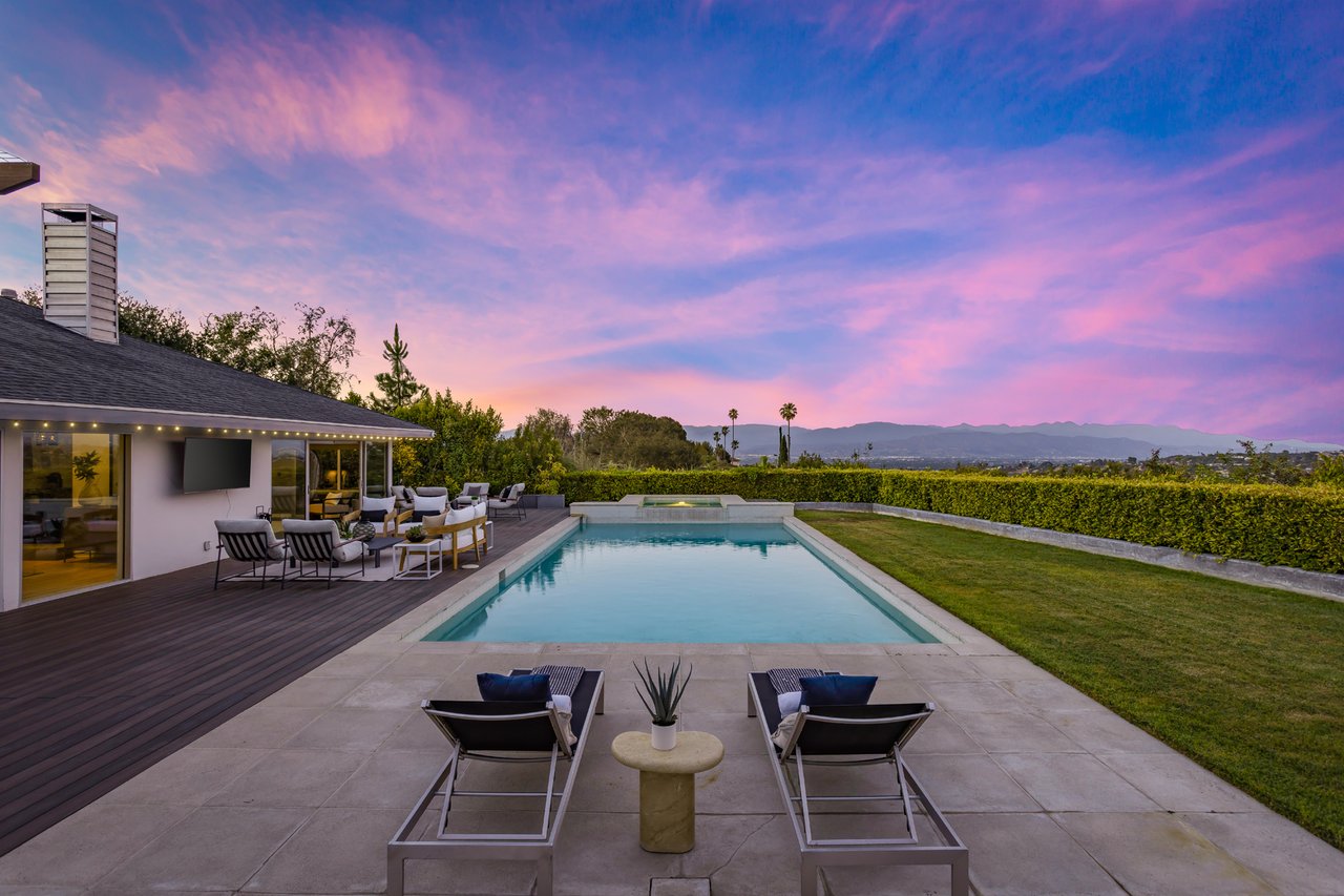 Josh Duhamel Lists His Los Angeles Home for $3 Million