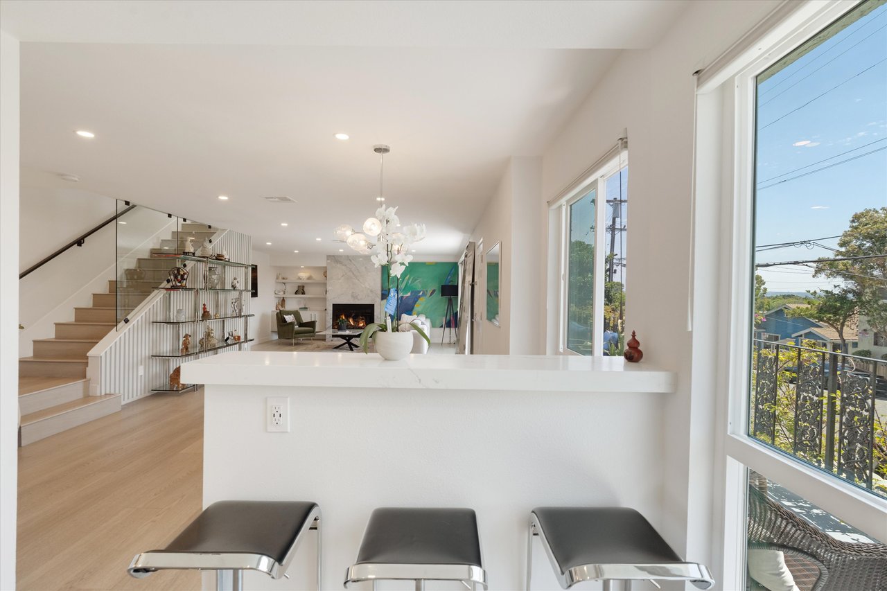 737 Pier Ave #1