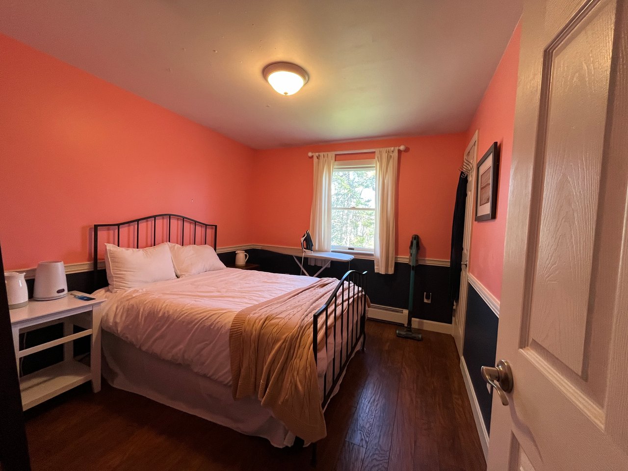 *AVAILABLE APRIL!* 408 Spruce Head Rd South Thomaston 