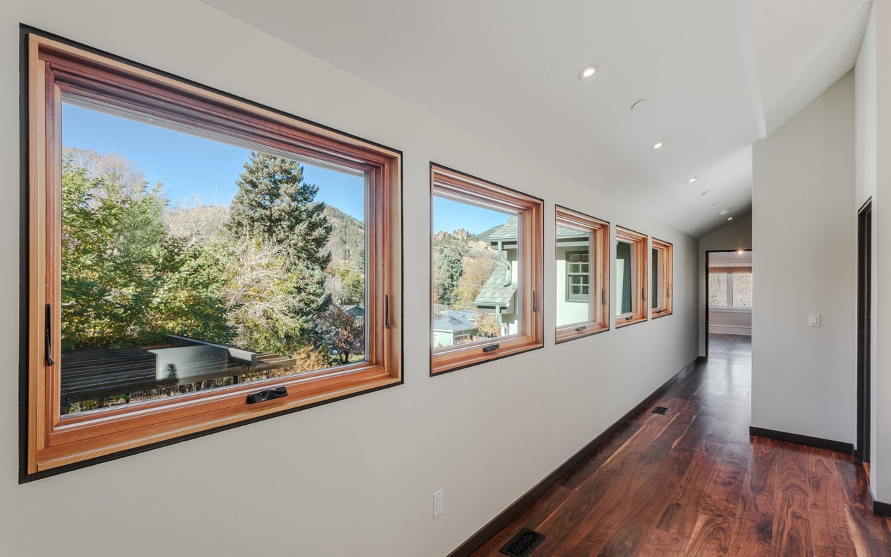 437 University Avenue