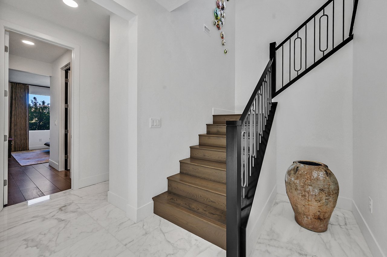 12070 Granite Canyon