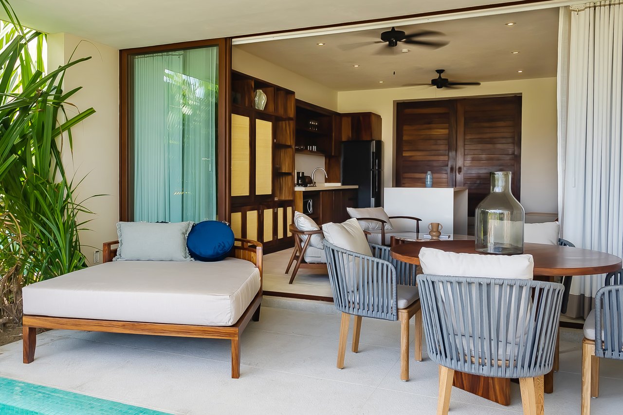 Marea Beachfront Villas G32