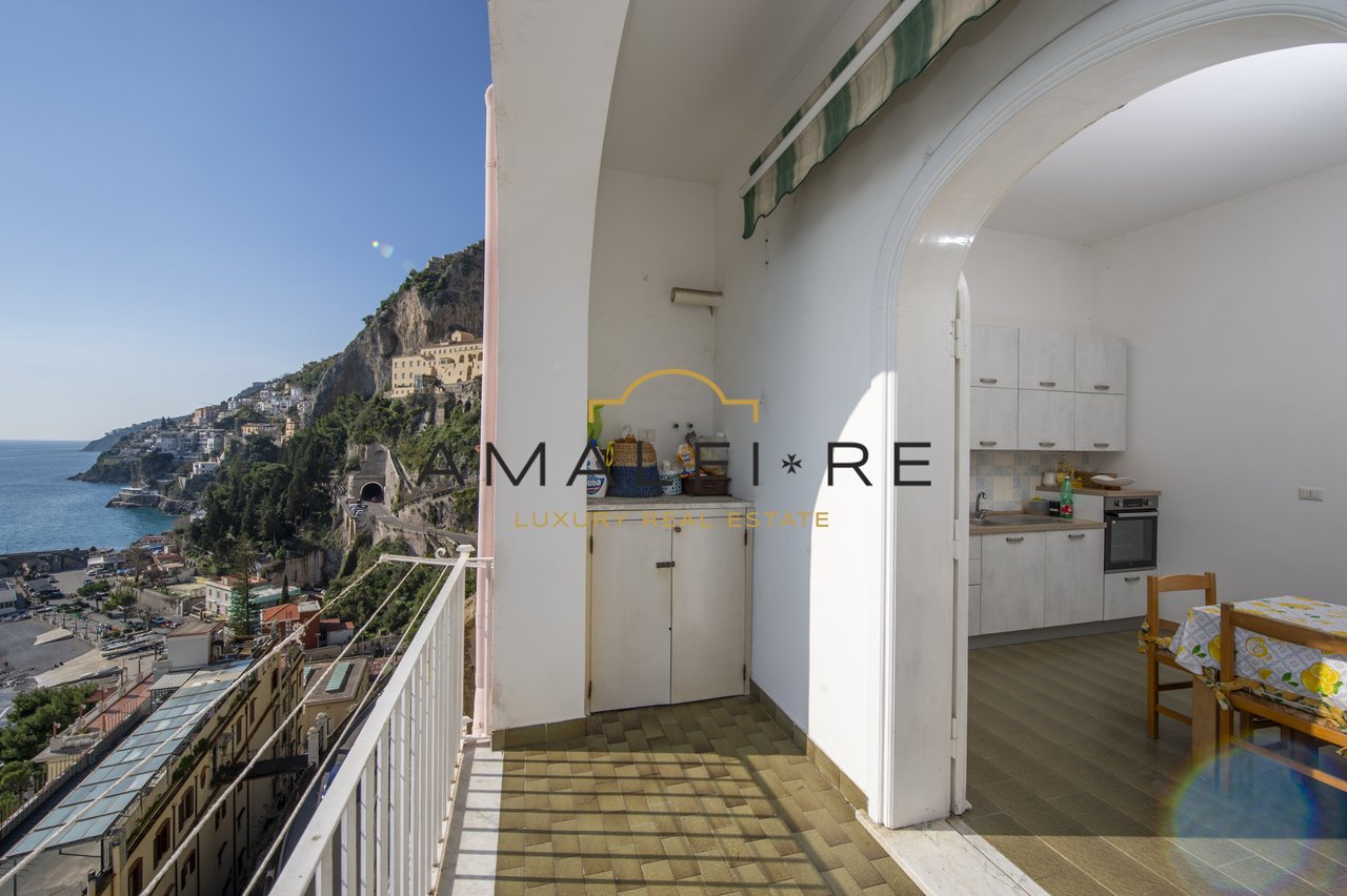 Seafront Apartment in Amalfi Center