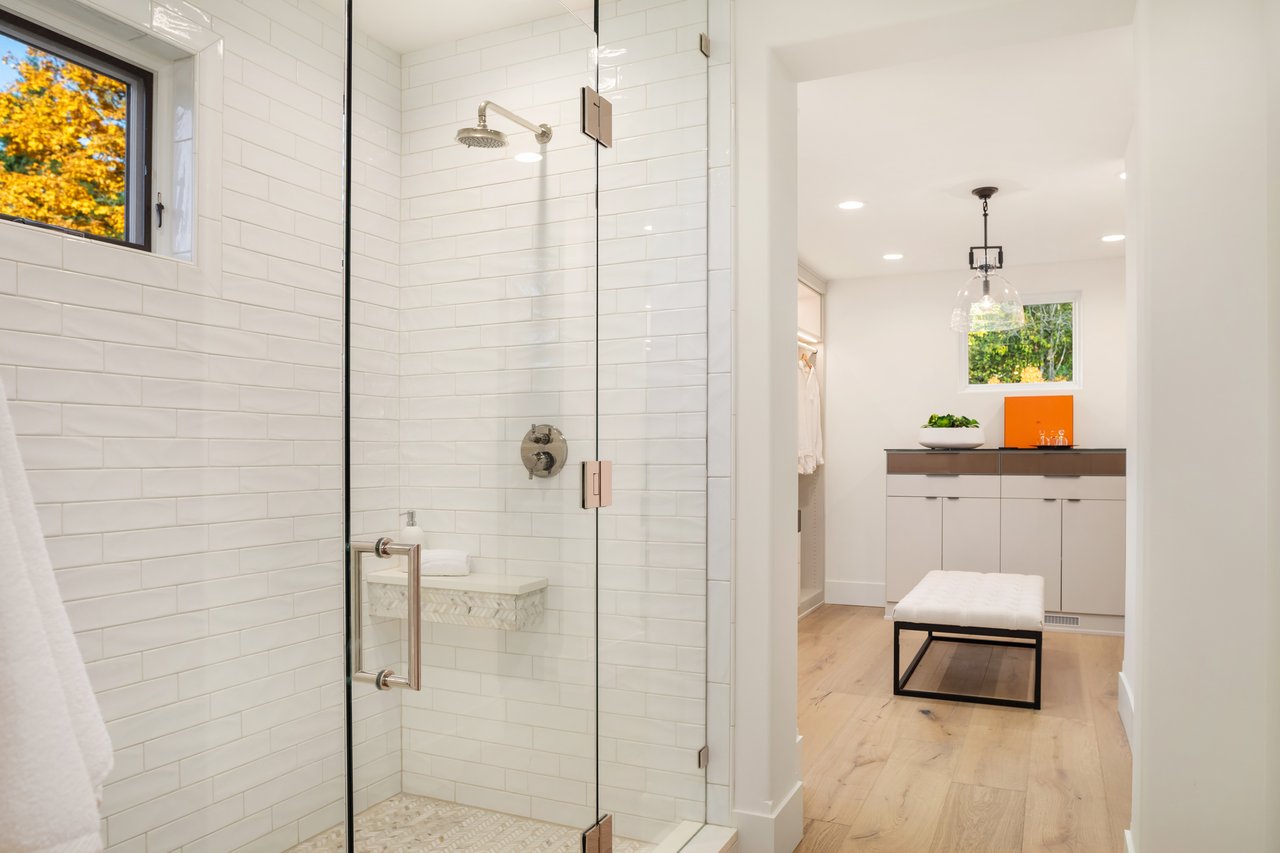 9228 112th Avenue NE