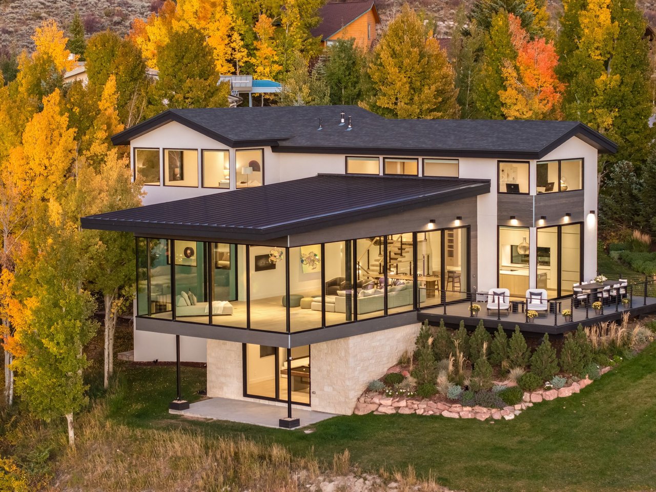 4380 June Point, Avon