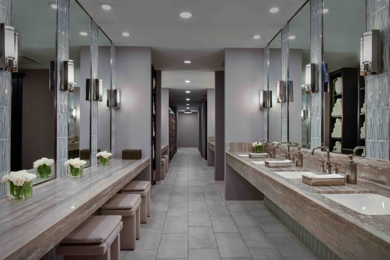 401 N Wabash Ave photo of amenities-fitness center
