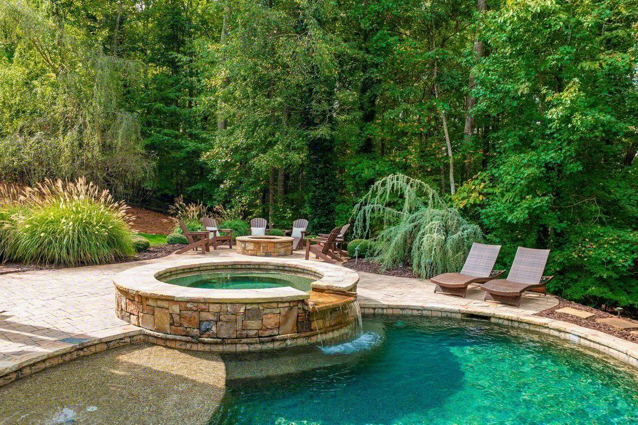 16750 Quayside Drive