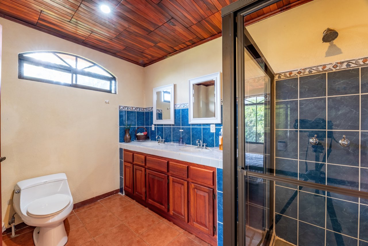 Fully Furnished 3-Bedroom Home in Tinamastes | 0.4 Acres